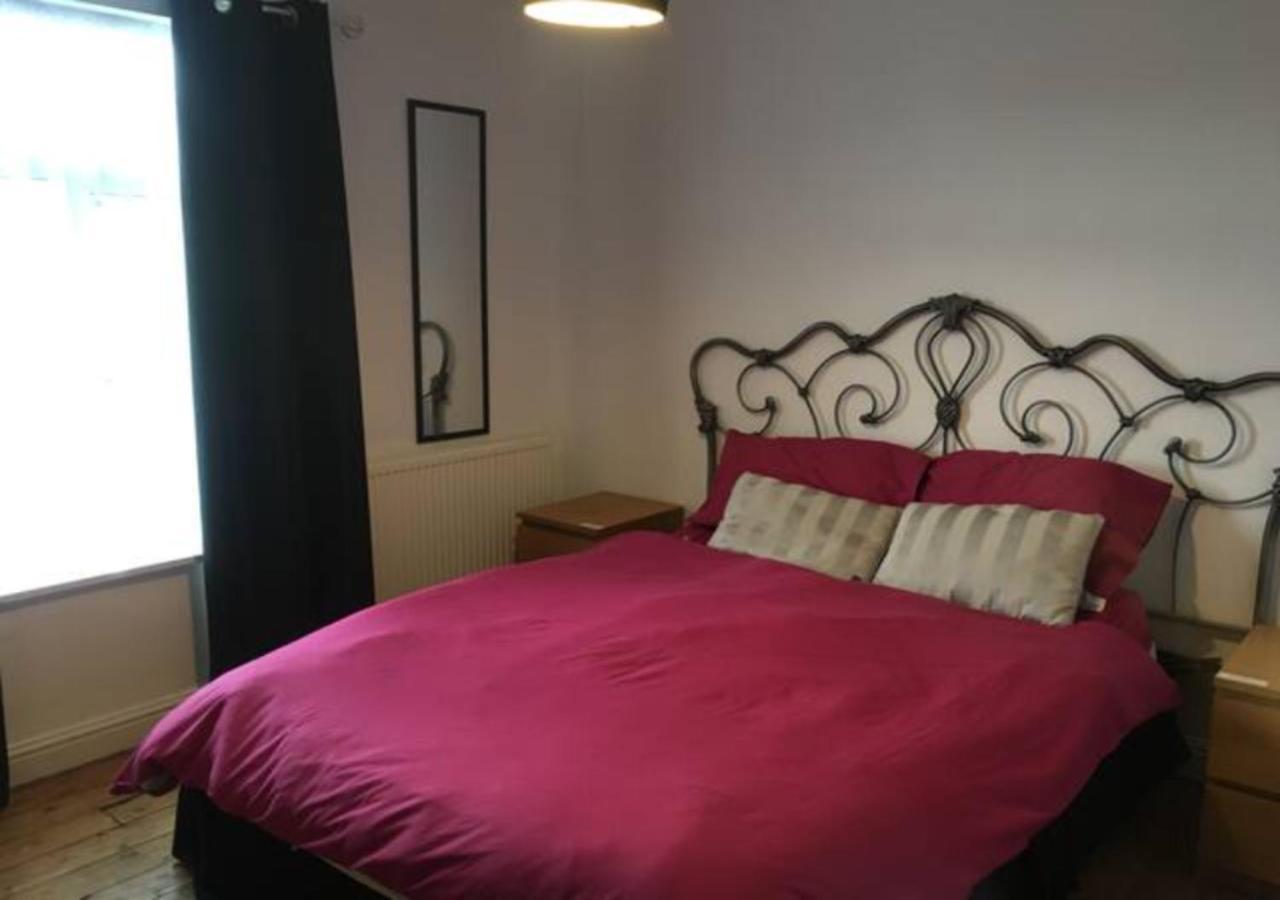 4 Bedroom House For Corporate Stays In Kettering Kültér fotó